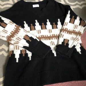 Old Navy Thick Geometric Sweater